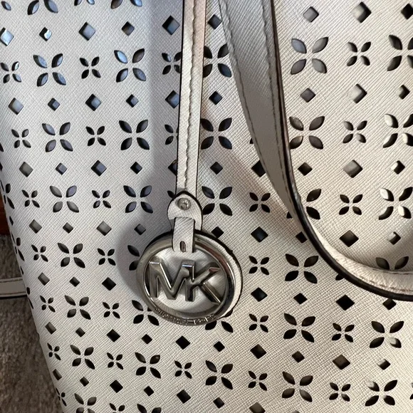 Michael Kors Perforated White Tote - Picture 4 of 11